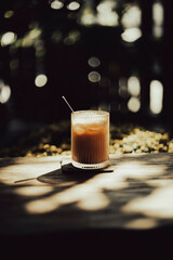 Close-up of hand holding coffee cup.You should drink smoothies between two main meals or half an hour before meals. You can drink smoothies during meals to increase your body's nutrition.
