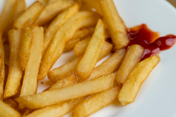 delicious high-calorie French fries for nutrition