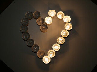 Herz ich liebe dich aus Kerzen