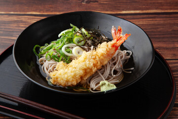 冷し天ぷらソバ