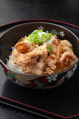 豚バラ丼