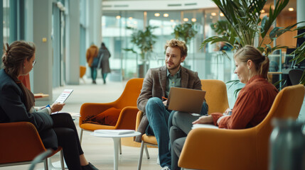 Obraz premium Meeting the manager with clients in a non-hostile environment.the setting