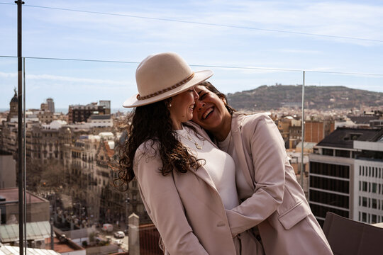 Boda el 8 de marzo de dos mujeres