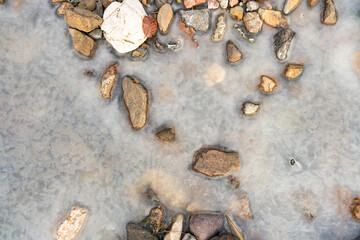 Fototapeta na wymiar ice betwen rocks