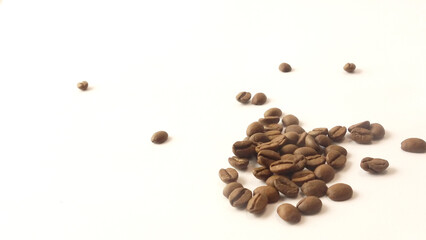 まとめて置かれたコーヒー豆