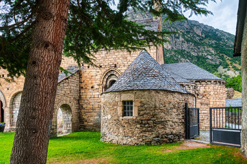 Salardu is the capital of the municipality of Alto Arán located in Valle de Aran in the province...
