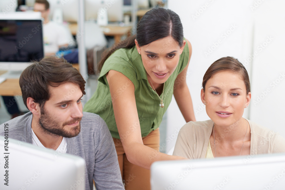 Aufkleber business people, computer and collaboration or support in proposal, online and internet for research