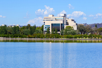 High Court of Australia building as seen from the opposite shore of Lake Burley Griffin in Canberra, Australian Capital Territory © Alexandre ROSA