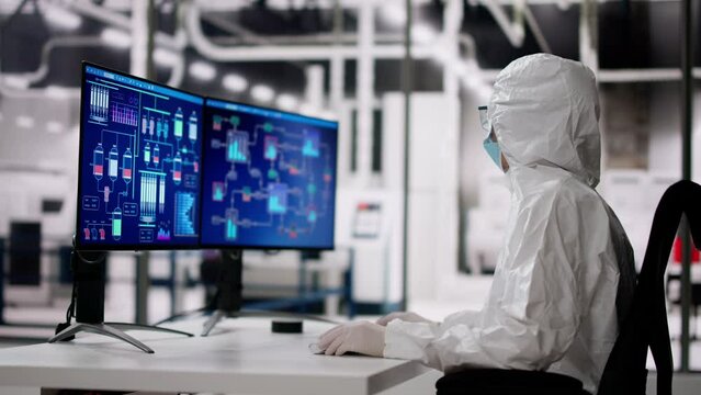 Sterile Semiconductor Manufacturing Factory And Worker