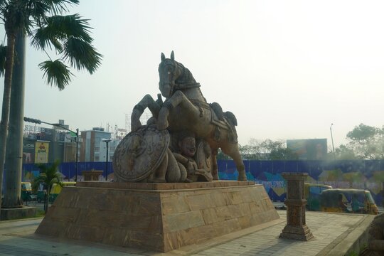 statue of warrior horse in bushneshwar