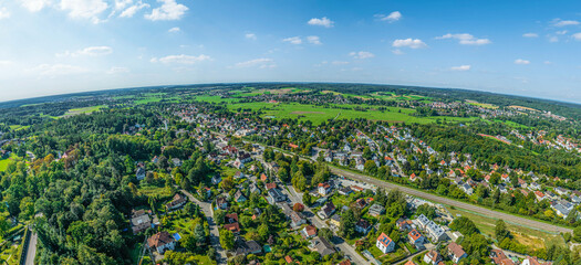 Panoramablick über das Schmutteltal bei Augsburg auf die Hügellandschaft der Westlichen Wälder