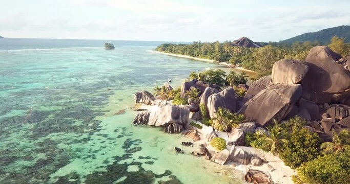 Mavic Pro Drone 4K Seychelles - vid&eacute;o &agrave; la plage Anse Source D'Argent &agrave; la Digue