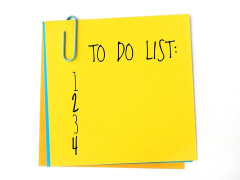 Blank yellow to do list on post it
