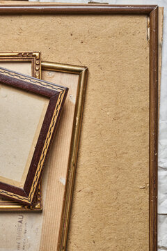 Vintage Elegance: Old Wooden Frames to Add Character to Your Space      