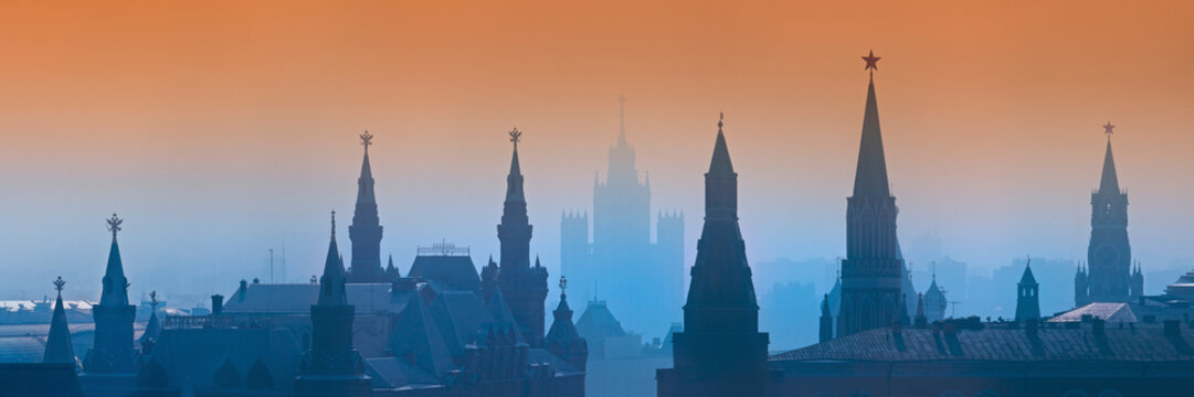 Panoramic view of Moscow downtown and the Kremlin building at sunset, Moscow, Russia.