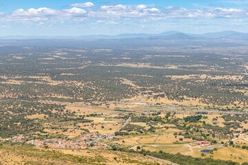 Fototapeta na wymiar Impressive landscape of northern Extremadura, Spain, Cabezabellosa viewpoint.