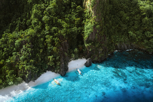 Aerial view of Entalula Island, El Nido, Palawan, Philippines.