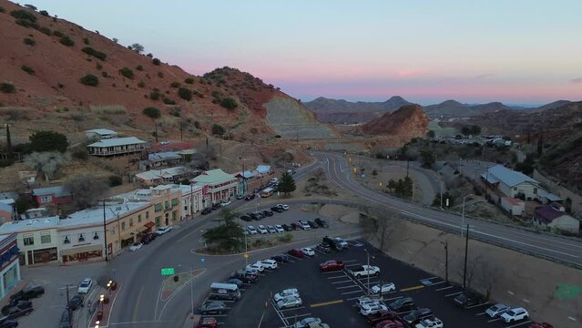 Bisbee, a historical mining town in South-Eastern Arizona, America, USA. A small town founded in 1880 with amazing old buildings, architecture and a fun travel destination.