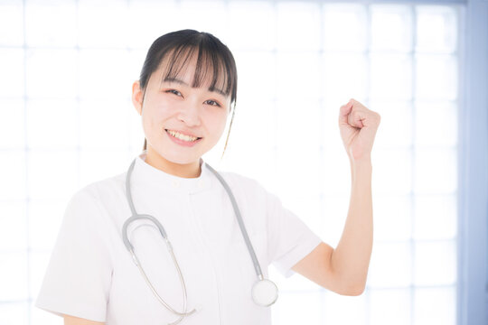 Images of nurses that are easy to use for career changes, employment, and jobs Gutsy motivation Looking at the camera