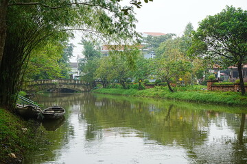 Thanh Toan Tile-Roofed Bridge in Hue, The Most Ancient in Vietnam - ベトナム フエ...