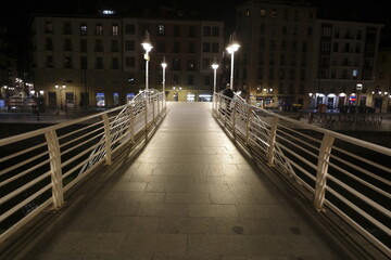 Pedestrian bridge in Bilbao at night