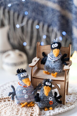 Knitted crow toys with decorations and shiny objects - 743658791