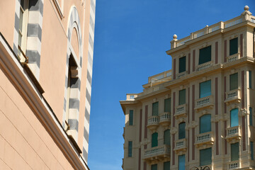 Corso Italia is the elegant seafront that from the center of Genoa Foce reaches the Albaro district and the seaside village of Boccadasse along beaches and establishment