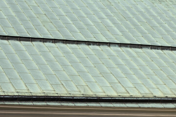 Ein Dach aus Kupfer