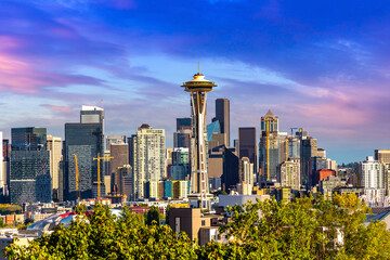 Seattle cityscape and Space Needle - 744052339