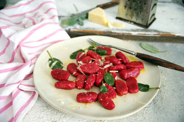 Rote Bete Gnocchi
