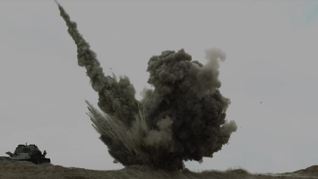 E7S, Super slow motion recorded dust and gas explosion 10-meter height.