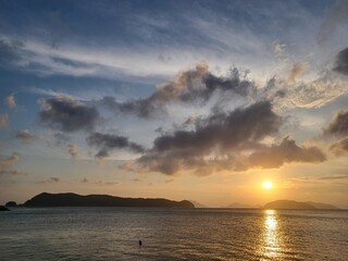 Obraz premium sunset over the sea