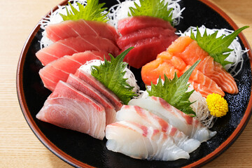 鮪や鯛などお刺身の盛り合わせ