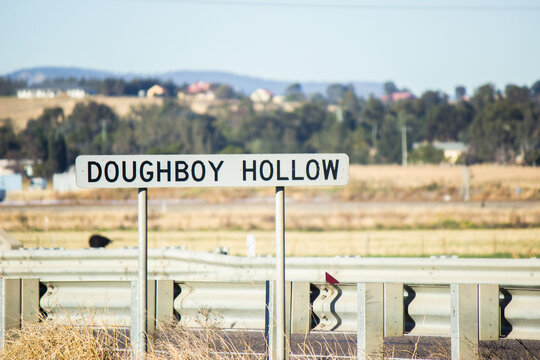Doughboy Hollow location sign beside road