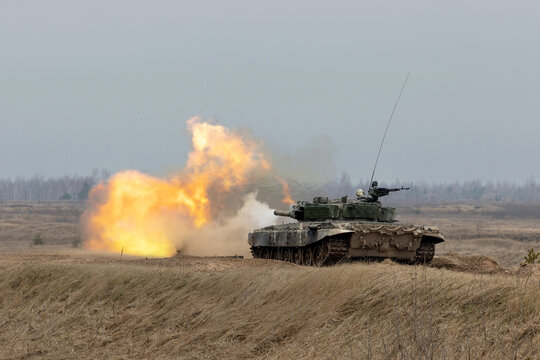 Tank shoots on the range
