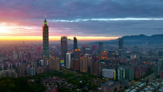 Taipei skyline panorama with view of Taipei 101 beautiful Taipei sunset, Taiwan city business skyline and skyscrapers, skyscrapers and other modern buildings of the city.	