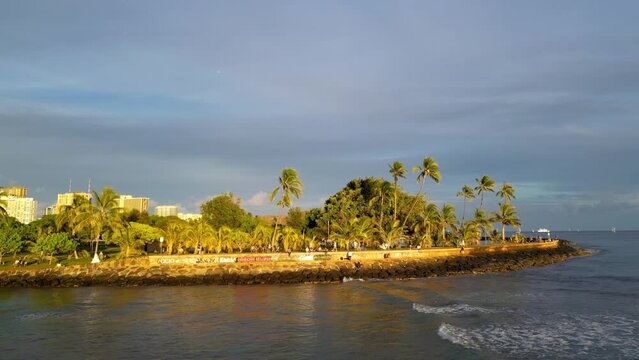 Magic Island, Ala Moana with Waikiki and Diamond reveal.