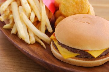 ハンバーガーのセット