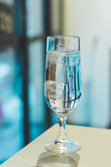 お冷　レストラン