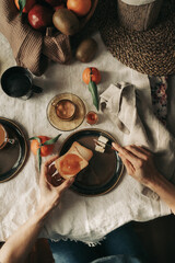 bella colazione italiana con luce finestra  naturale  di mattina - obrazy, fototapety, plakaty