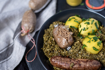 Oldenburger / Bremer Grünkohl mit Pinkel, vegan, vegetarisch