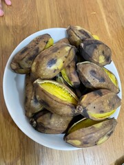 banana is grown mainly for its fruit, and to a lesser extent banana stem and ornamental properties. Because banana often grows tall, straight, and somewhat sturdy, banana is often mistaken for a true 