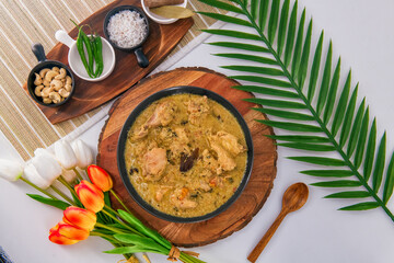 Chicken white Kuruma or Korma made from Indian spices and coconut milk. Also called chicken white korma. Good with rice, chapati and parota.