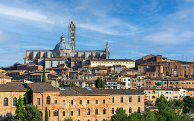 Panorama der Altstadt von Siena mit Dom