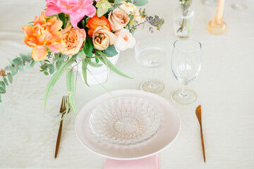 wedding table setting with flowers