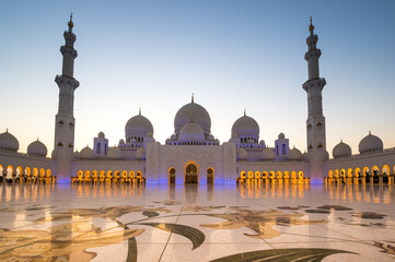 The Sheikh Zayed Grand Mosque in Abu Dhabi