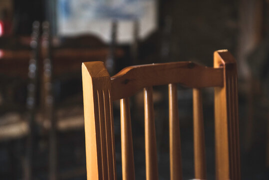 detalle silla de madera