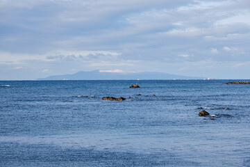 南房総白浜町から見た伊豆大島三原山の冠雪
