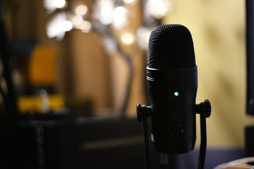 Condenser microphone podcast, livestream, DJ, broadcast,studio voice actor, voice recorder, etc.