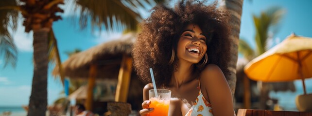 happy young woman in resort having a summer cocktail - obrazy, fototapety, plakaty
